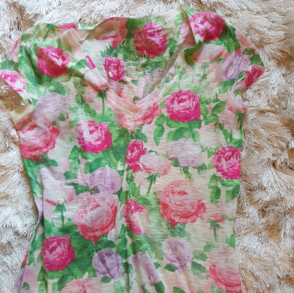 V neck tee